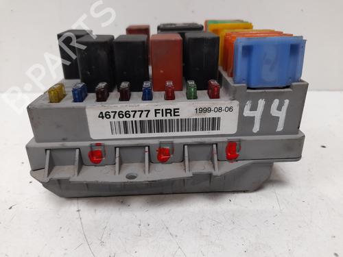 Fuse box FIAT PUNTO (188_) 1.2 16V 80 (188.233, .235, .253, .255, .333, .353, .639,... | BP12760894E1 