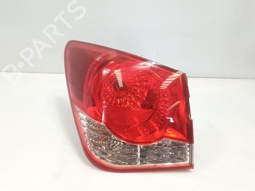 Used Left taillight CHEVROLET CRUZE (J300) 2.0 CDI (163 hp) 27468234