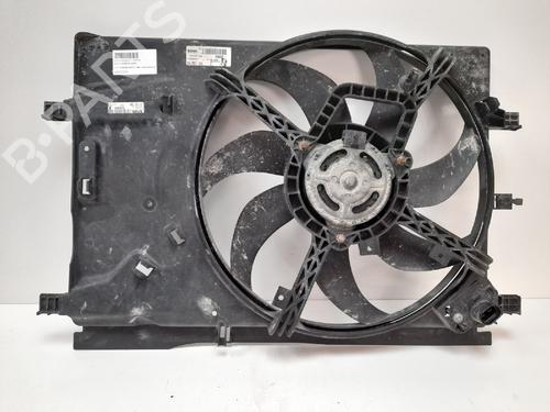 Used Radiator fan FIAT GRANDE PUNTO (199_) 1.4 (199AXB11, 199AXB1A, 199BXB1A, 199AXL1A) (77 hp) 12773388