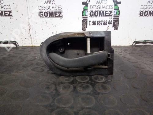 Used Front right interior door handle Front right interior door handle 12809044 12809044