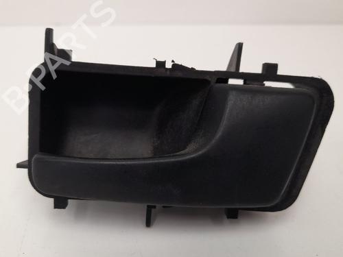 Højre fortil invendig håndtag Højre fortil invendig håndtag VW PASSAT B3/B4 (3A2, 35I) 1.8 (107 hp) 12746410 12746410