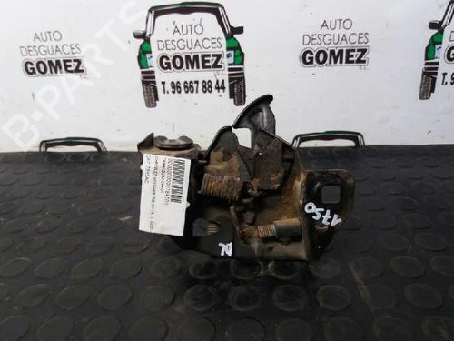 Used Hood lock CHRYSLER VOYAGER IV (RG, RS) 3.3 (174 hp) 12811432