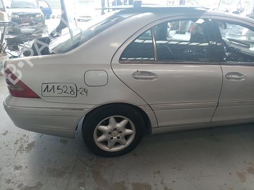 Engine control unit (ECU) MERCEDES-BENZ C-CLASS (W203) C 220 CDI (203.006) | BP17716642M57 