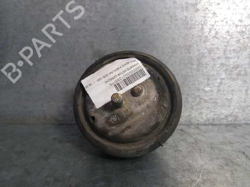 Used Engine mount BMW 5 (E39) 520 i (170 hp) 12698990