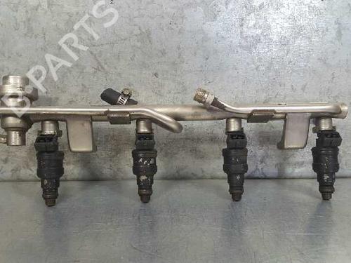 Rail D'Injecteurs AUDI A4 B5 Avant (8D5) 1.8 T (150 hp) 12714125