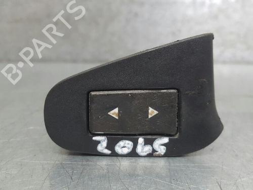 Used Right front window switch Right front window switch FIAT STILO Multi Wagon (192_) 1.9 JTD (115 hp) 12726317 12726317