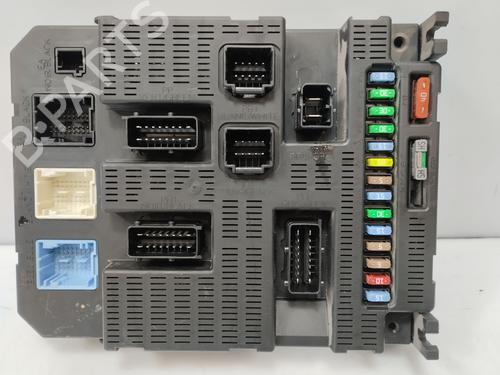 Used Fuse box Fuse box CITROËN C3 I (FC_, FN_) 1.4 i Bivalent (73 hp) 34637684 34637684