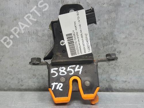Used Tailgate lock SKODA OCTAVIA I (1U2) 1.9 TDI (90 hp) 12725597