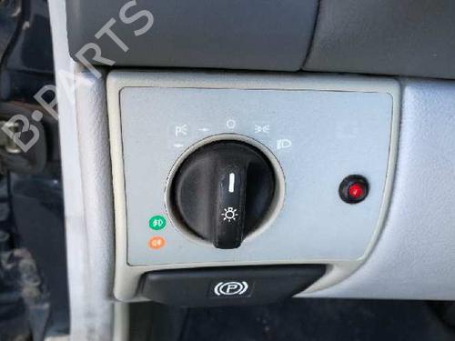 Used Headlight switch MERCEDES-BENZ CLK (C208) CLK 230 Kompressor (208.347) (193 hp) 12705398