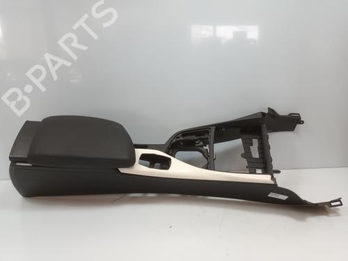 Used Armrest / Center console BMW 1 (F20) 118 i (170 hp) 19542633