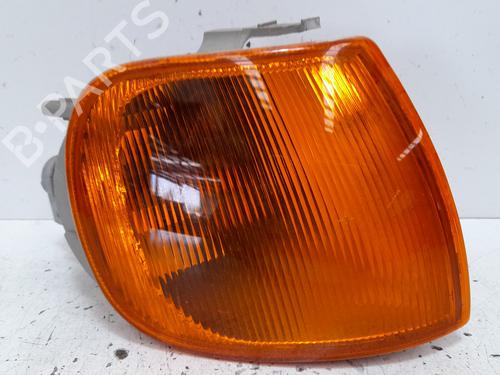 Used Right front indicator VW POLO III (6N1) 45 1.0 (45 hp) 12787806