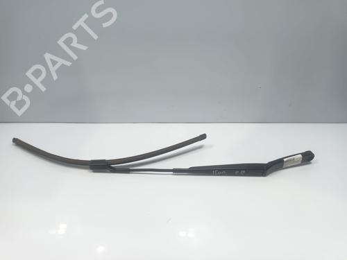 front-windshield-wiper-arm-seat-leon-5f1-2012-2013-2014-2015-2016-2017-2018-2019-2020-2021-32986006 main image