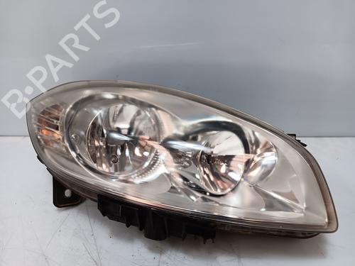 Højre forlygte FIAT LINEA (323_, 110_) 1.3 D Multijet (323AXB11, 323AXB1A) (90 hp) 28195877