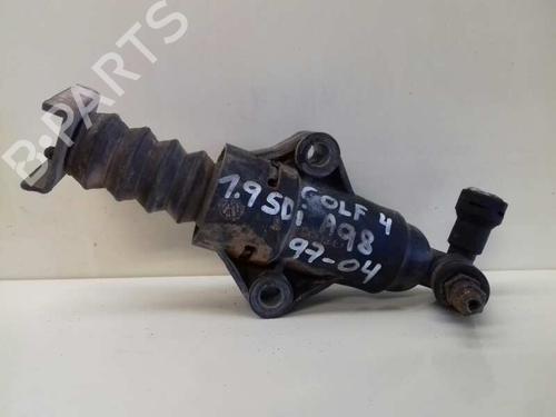 Used Clutch slave cylinder VW GOLF IV (1J1) 1.9 SDI (68 hp) 13966870