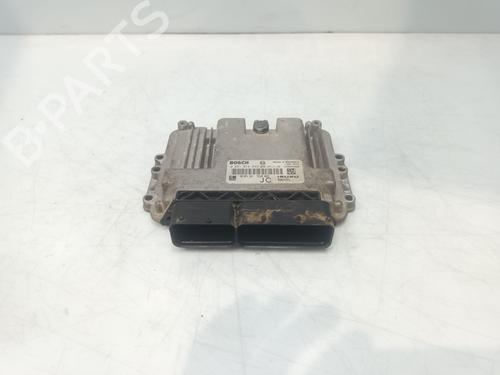 Used Engine control unit (ECU) OPEL ASTRA H (A04) [2004-2014]  31588928