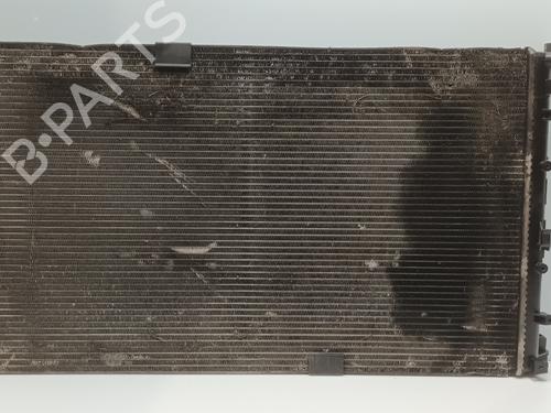 Used Water radiator Water radiator OPEL VIVARO A Bus (X83) [2001-2015] 33176991 33176991