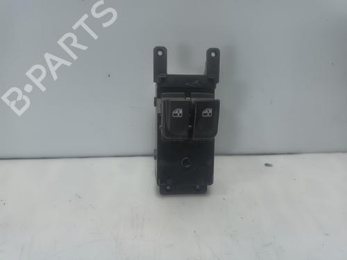 Venstre fortil elrude kontakt HYUNDAI i20 I (PB, PBT) [2008-2015]  31156395