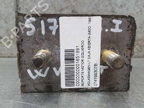Used Engine mount VW LT 28-46 II Van (2DA, 2DD, 2DH) 2.5 TDI (109 hp) 12715628