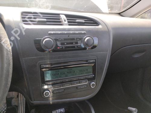 Right tailgate light SEAT LEON (1P1) 1.6 TDI | BP38329883C80 - Image 19