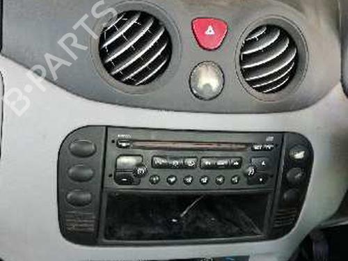 Venstre  foran tåkelykt CITROËN C3 I (FC_, FN_) 1.4 i Bivalent | BP12715308C30