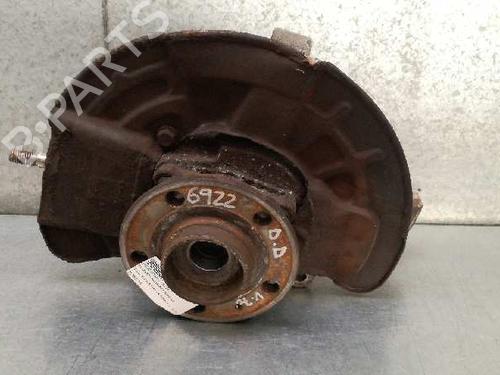 Used Right front steering knuckle VOLVO V70 II (285) 2.4 (170 hp) 12744601