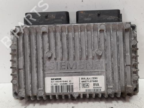 Used Gearbox control unit PEUGEOT 206 CC (2D) 1.6 16V (2DNFUF, 2DNFUR) (109 hp) 12788938