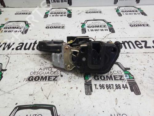 Rear left lock HYUNDAI SANTA FÉ I (SM) 2.0 CRDi 4x4 | BP12693874C100 