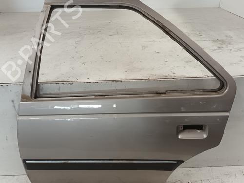 Tür links hinten PEUGEOT 405 I (15B) 1.9 (122 hp) CHAMPAGNE |