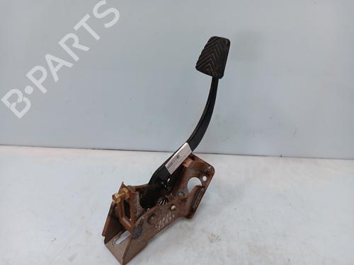 Pedal embrague KIA CERATO I Saloon (LD) 1.6 (105 hp) 32188023