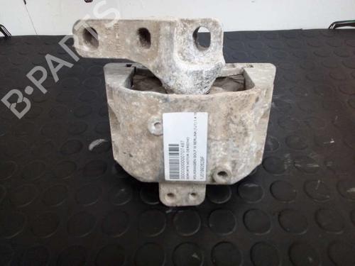 Engine mount VW GOLF IV (1J1) 1.4 16V (75 hp) 12809321