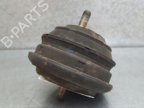 Used Engine mount BMW 5 (E34) 518 i (113 hp) 12735264