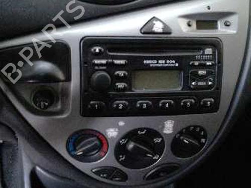 Left front fog light FORD FOCUS I (DAW, DBW) 1.8 TDCi | BP12720432C30 