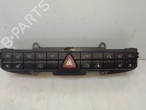 Used Warning switch MERCEDES-BENZ VIANO (W639) CDI 3.0 (639.811, 639.813, 639.815) (204 hp) 30573983