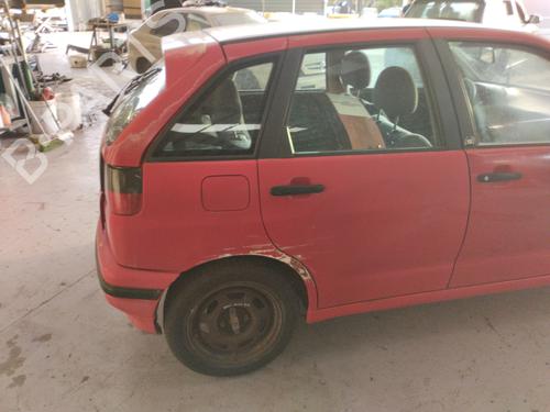 Right front indicator SEAT IBIZA II (6K1) 1.6 i | BP16301758C33