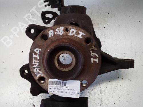 Used Left front steering knuckle CITROËN XANTIA (X1_, X2_) 1.6 i (88 hp) 12726152
