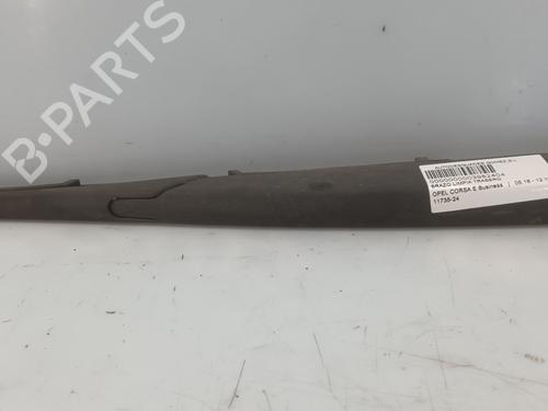 Used Rear windshield wiper arm OPEL CORSA E (X15) [2014-2025]  28470657
