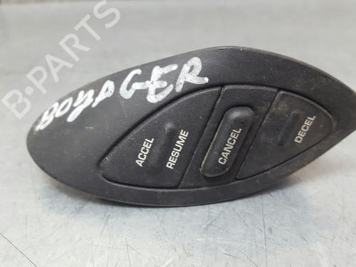 Used Steering wheel controls CHRYSLER VOYAGER IV (RG, RS) 2.5 CRD (141 hp) 12753673