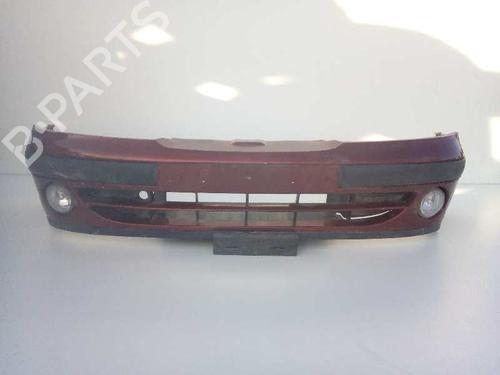 Pára-choques frente RENAULT MEGANE I (BA0/1_) 1.9 dTi (BA1U) (80 hp) 12726896