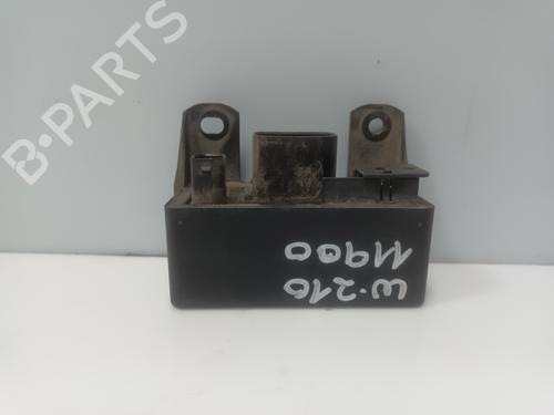 Used Electronic module Electronic module MERCEDES-BENZ E-CLASS (W210) E 300 Turbo-D (210.025) (177 hp) 33885000 33885000