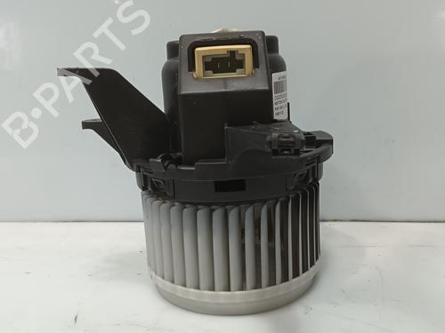 Used Heater blower motor FIAT 500L (351_, 352_) 1.3 D Multijet (199LXY1A, 199LXY11) (84 hp) 29272693