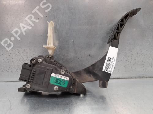 Used Pedal SEAT LEON (1M1) 1.6 16 V (105 hp) 13117507