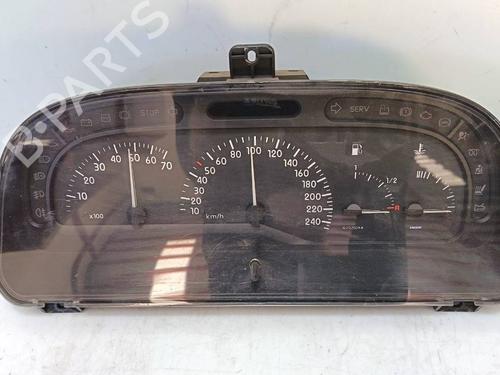 Used Instrument cluster Instrument cluster RENAULT LAGUNA I (B56_, 556_) [1993-2002] 40467348 40467348