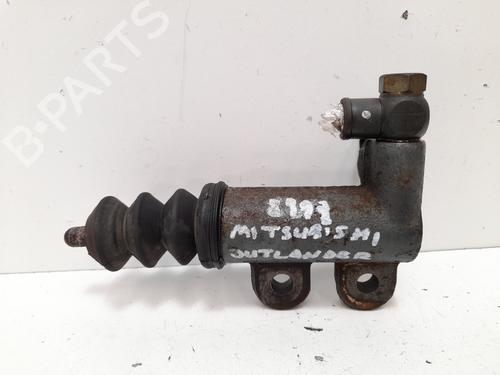 Clutch slave cylinder MITSUBISHI OUTLANDER I (CU_W)  | BP13981172M113 
