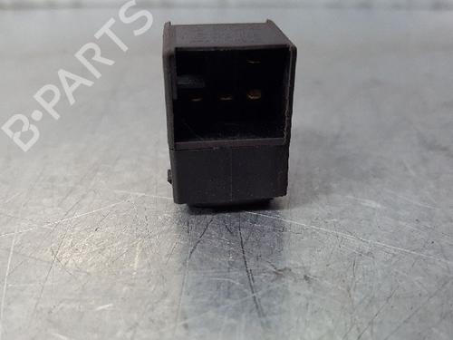 Right front window switch VW PASSAT B5 Variant (3B5) 1.8 | BP12706513I26 - Image 3