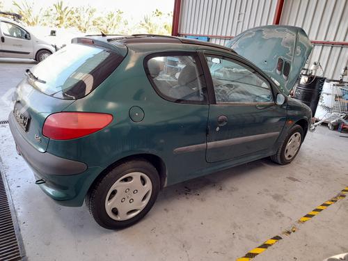 Achsschenkel links vorne PEUGEOT 206 Hatchback (2A/C) 1.1 i | BP12776993M25
