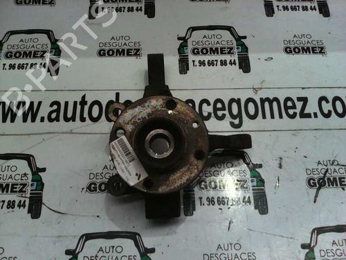 Used Left front steering knuckle NISSAN MICRA III (K12) 1.2 16V (65 hp) 12744070