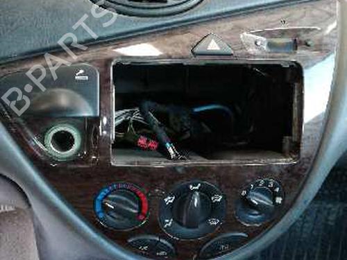 Mass air flow sensor FORD FOCUS I (DAW, DBW) 1.6 16V | BP12718246M95