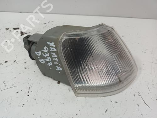 Clignotant avant droit CITROËN XANTIA (X1_, X2_) 1.9 D (69 hp) 32031772
