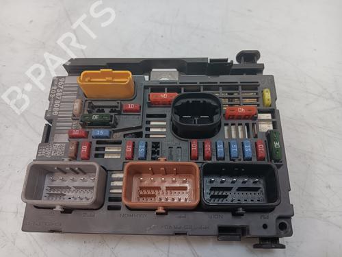 Used Fuse box PEUGEOT EXPERT Van (VF3A_, VF3U_, VF3X_) 2.0 HDi 130 (128 hp) 28316789