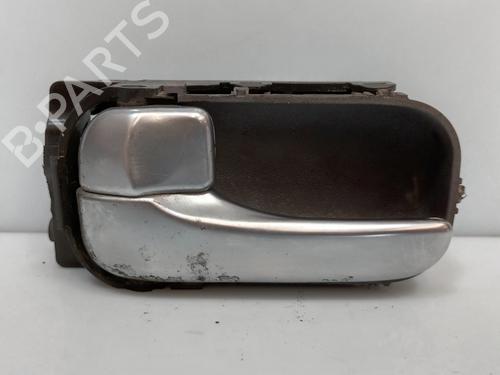 Used Front left interior door handle NISSAN ALMERA II (N16) 2.2 Di (110 hp) 18437592